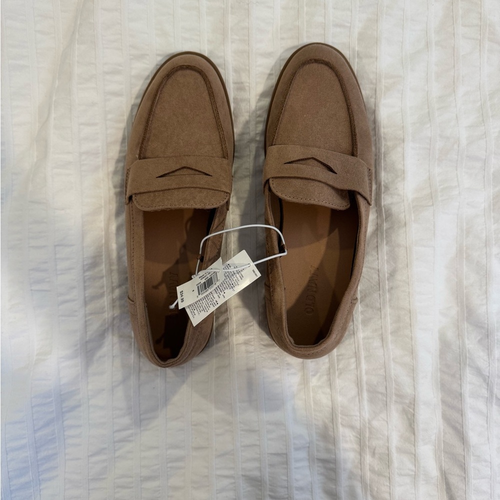Old Navy Women's Tan Faux Suede Loafers
